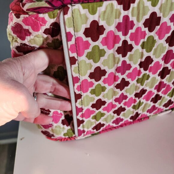Medium Vera Sized Crossbody Weekender Tote Quilted - Picture 4 of 10